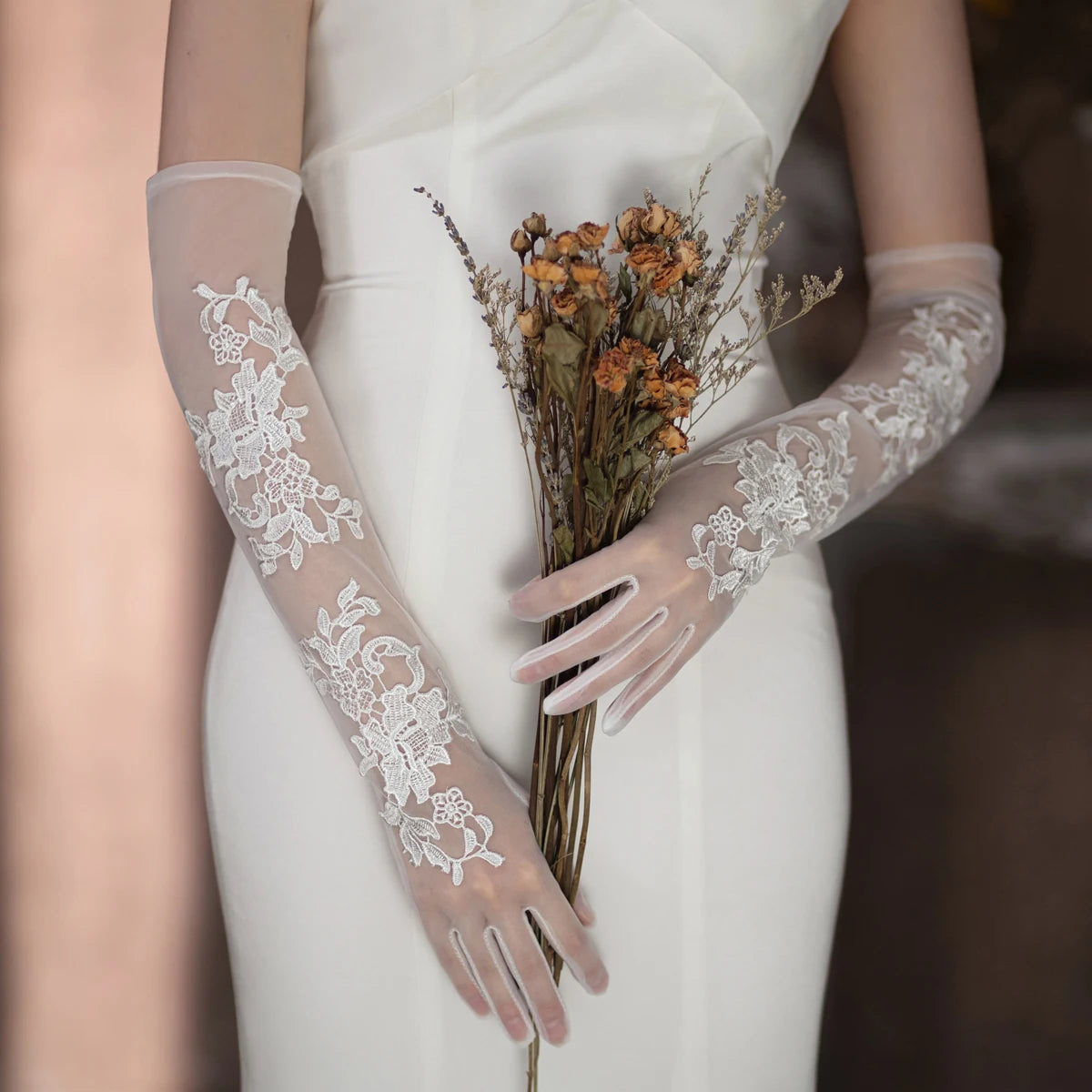WG096 Elegant Wedding Bridal Gloves Long White Tulle Lace Appliqued Brides Bridesmaid Women Pageant Perform Prom Gloves