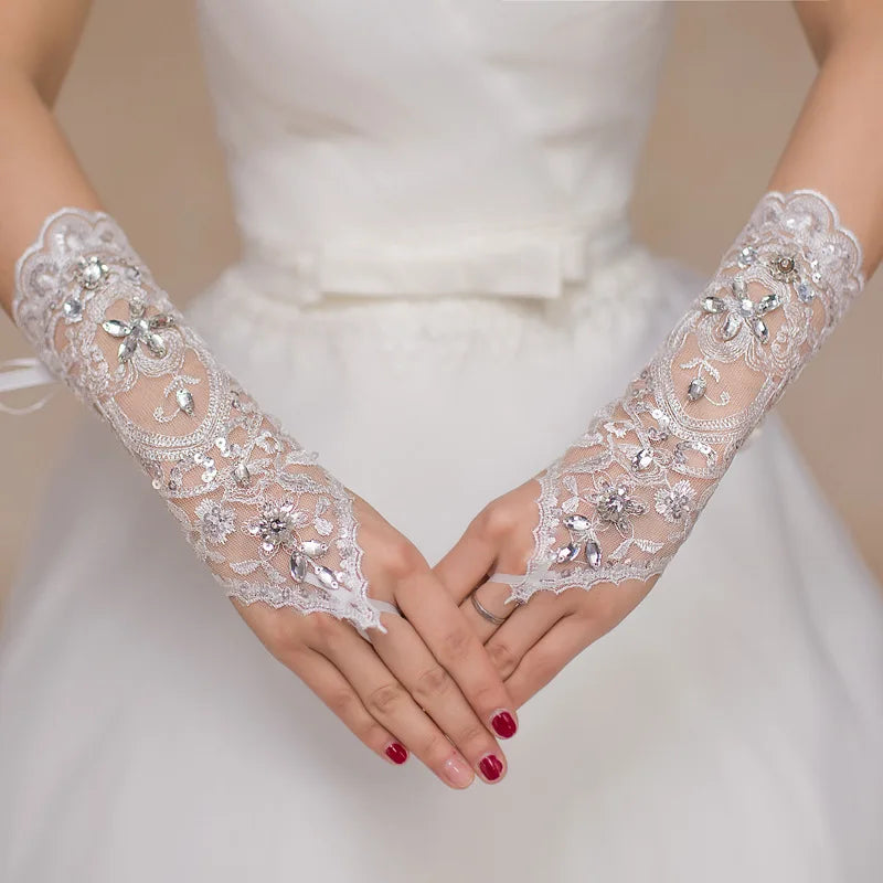 1 Pair White/Red/Beige Bridal Gloves Elegant Short Paragraph Rhinestone White Lace Glove Beautiful Wedding Accessories